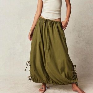 EUC FREE PEOPLE PICTURE PERFECT PARACHUTE SKIRT